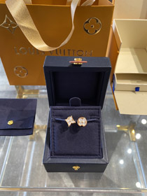 Louis Vuitton LV bianco orecchini in madreperla, orecchini-3760  