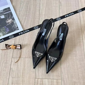 PRADA in pelle verniciata fibbia punta stiletto tacchi alti-2961  