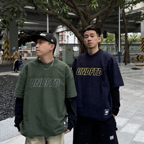 UNDEFEATED logo a cinque strisce stampato a maniche corte sport T-shirt-5916  