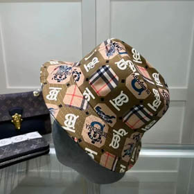 Cappello Burberry (stile 14)